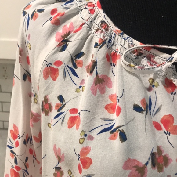 Chelsea & Violet Silky Top Womens Small Floral Ivory Wrap Peasant Bohemian Shirt - Picture 2 of 10